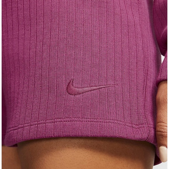 Nike Sportswear Shorts - Picture 3 of 6
